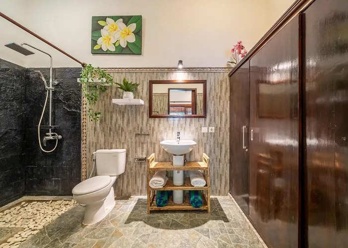 Habitación en casa particular Tranquil Near Berawa Beach-shared Pool & Kitchen *